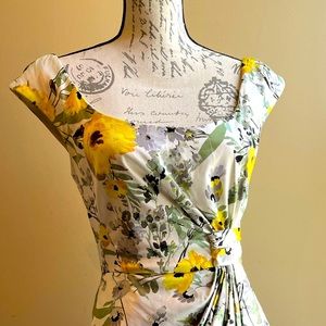 Floral kneeling dress